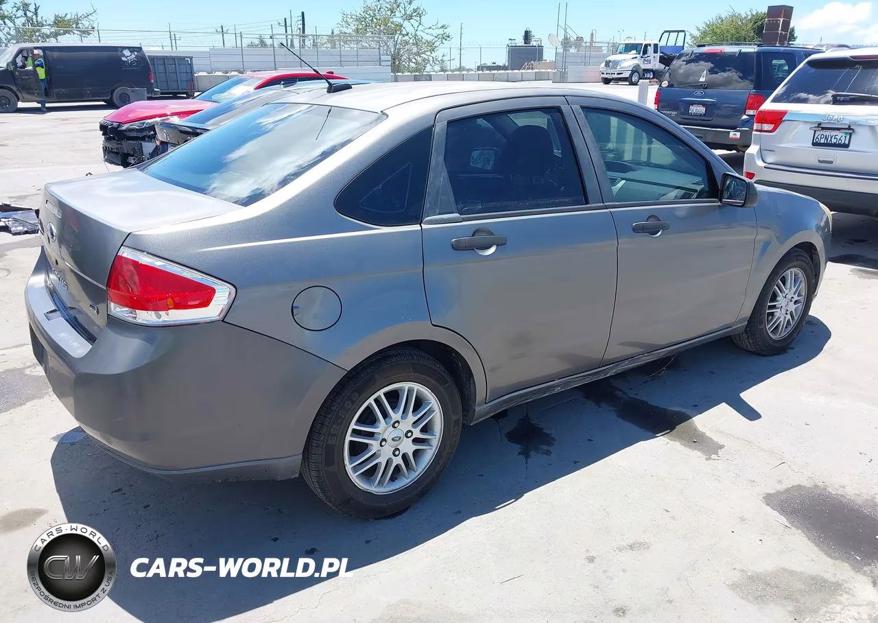 2009 Ford Focus Se VIN:1FAHP35N59W152960 - 4