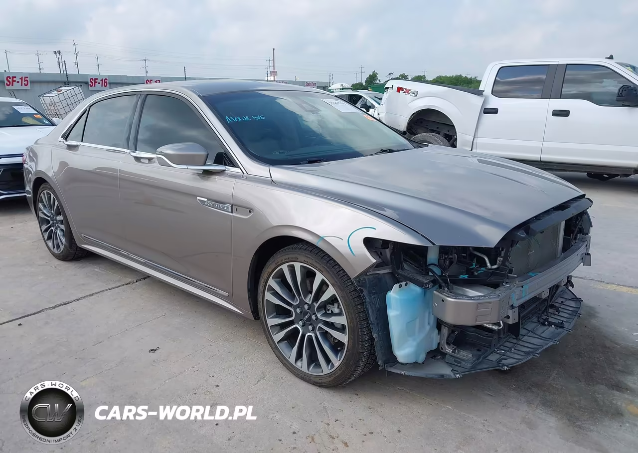 2018 Lincoln Continental Select – zdjęcie 1 z 19