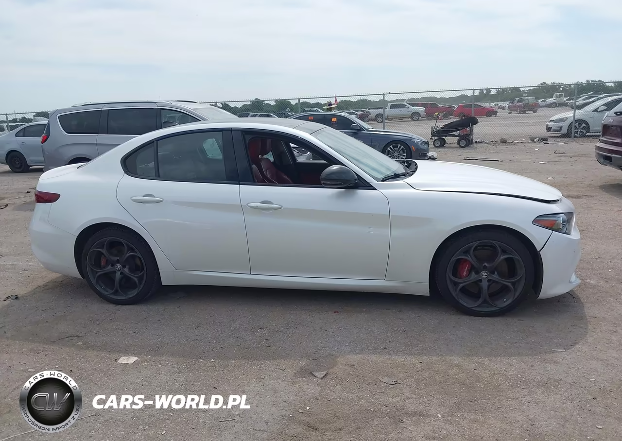 2019 Alfa Romeo Giulia Ti Sport Awd VIN:ZARFANBN1K7601043 - 13