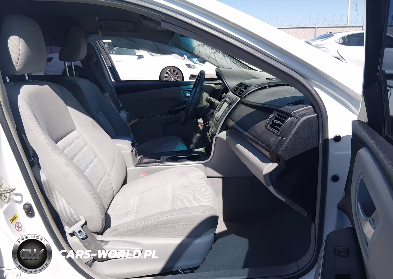 2016 Toyota Camry Le VIN:4T4BF1FK3GR584680 - 5