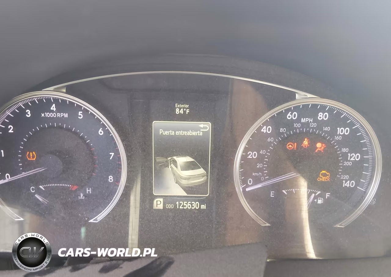 2016 Toyota Camry Le VIN:4T4BF1FK3GR584680 - 7