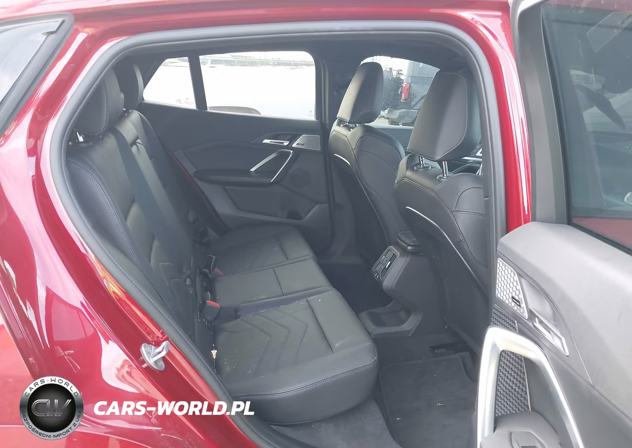 2025 BMW X2 xDrive28I VIN:WBX63GM09S5267540 - 8