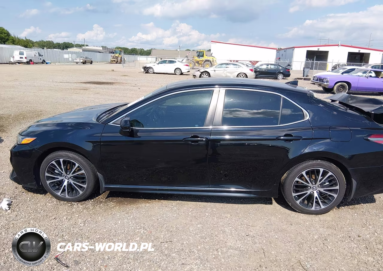 2019 Toyota Camry Se VIN:4T1B11HK2KU746751 - 14