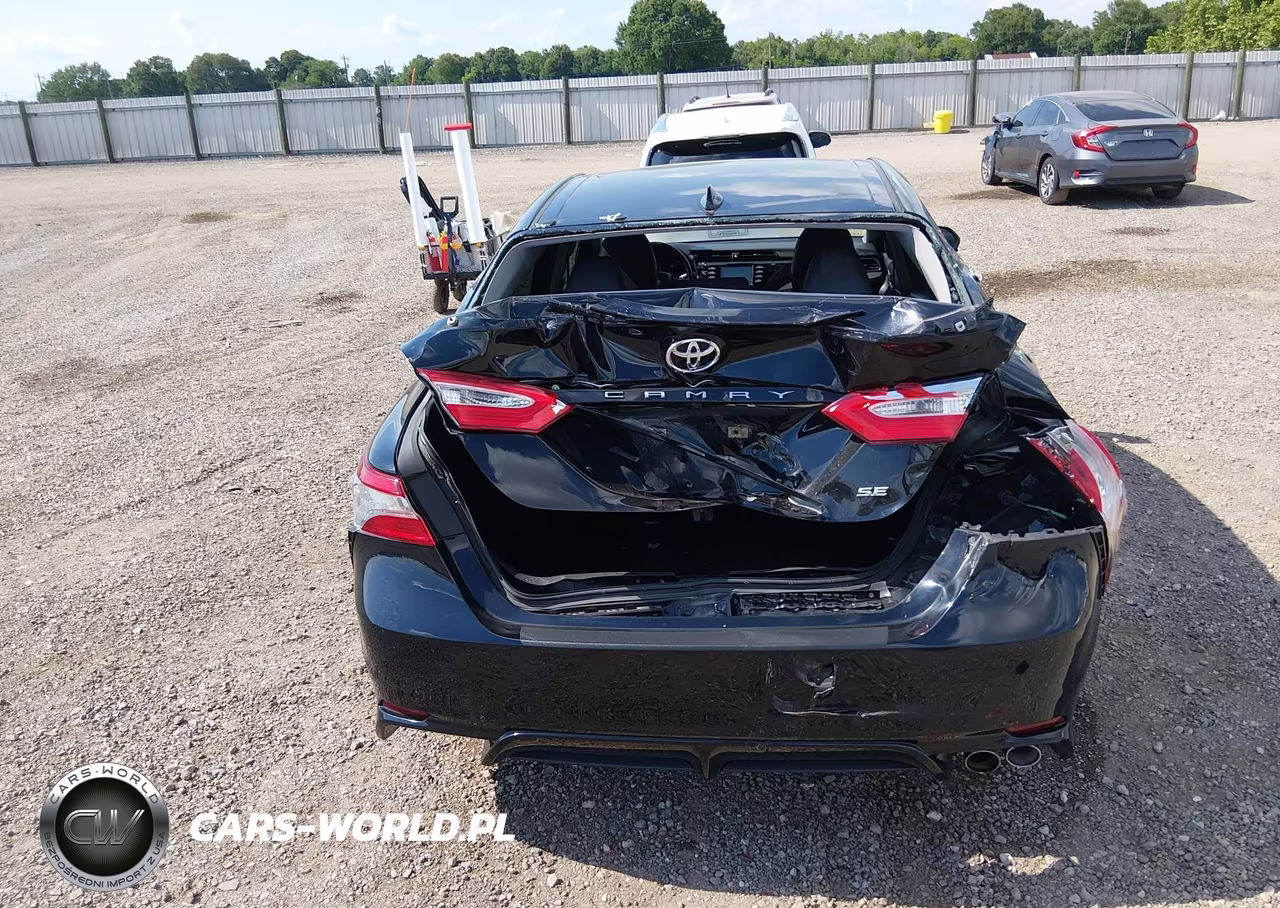 2019 Toyota Camry Se VIN:4T1B11HK2KU746751 - 16
