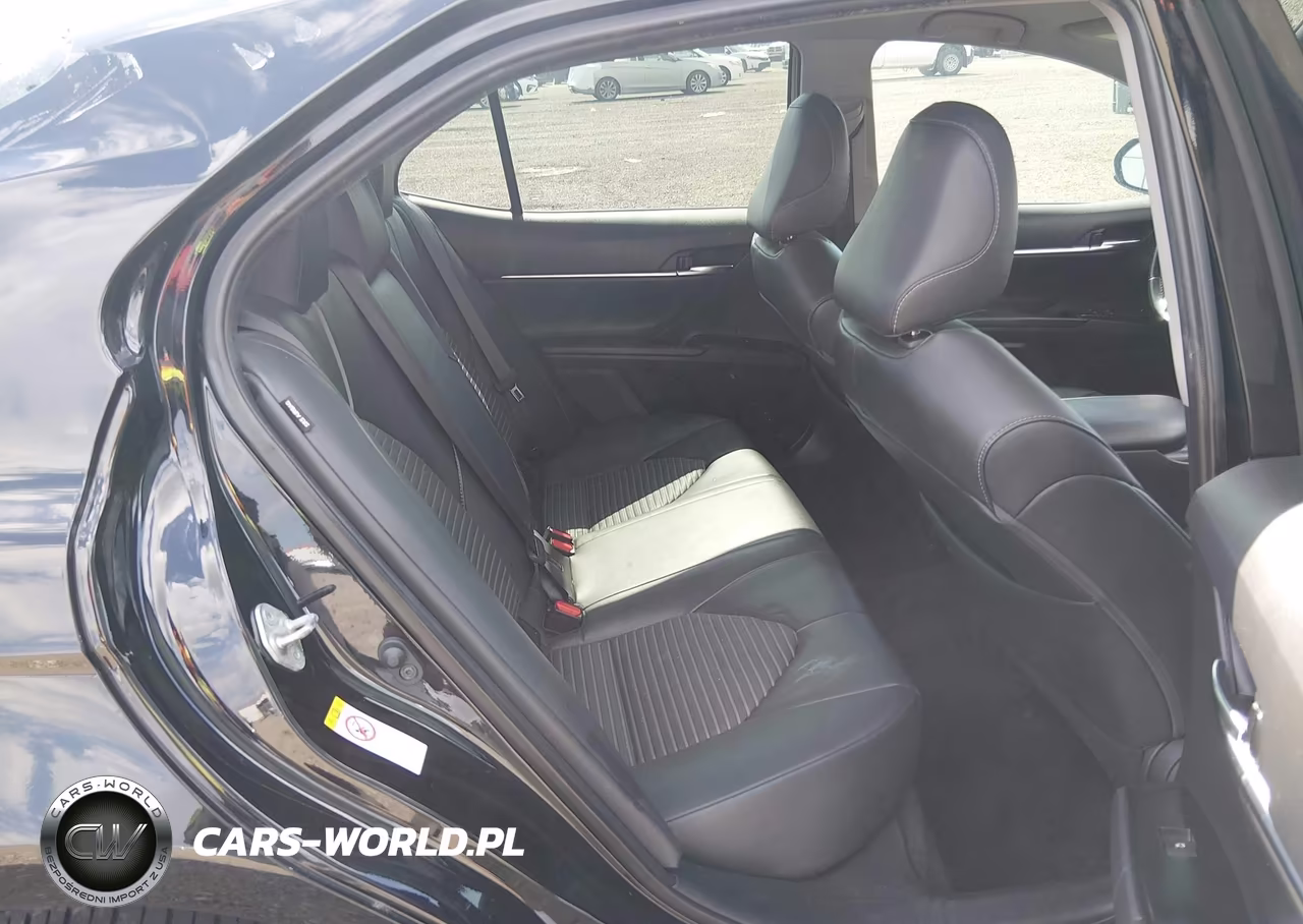 2019 Toyota Camry Se VIN:4T1B11HK2KU746751 - 8