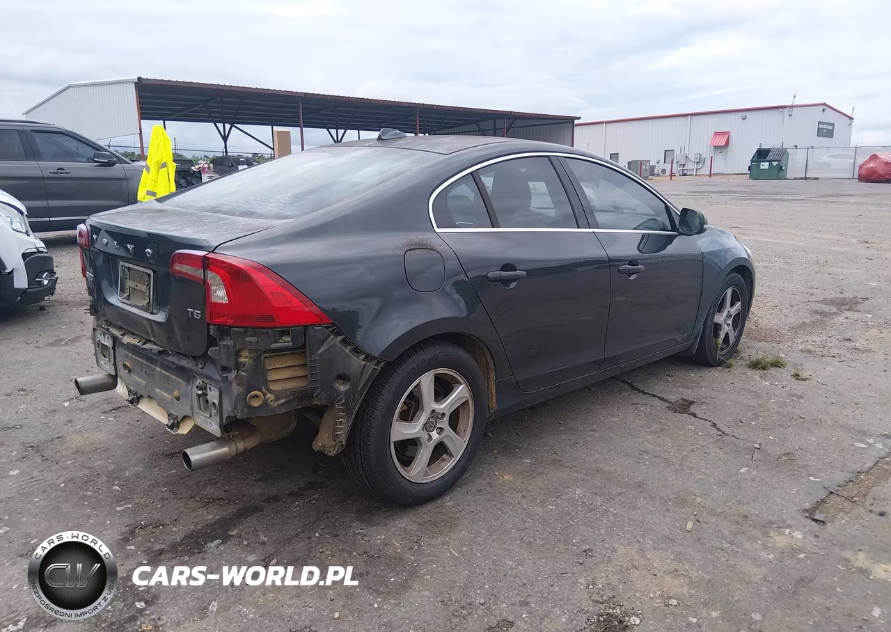 2012 Volvo S60 T5 VIN:YV1622FS2C2128073 - 4