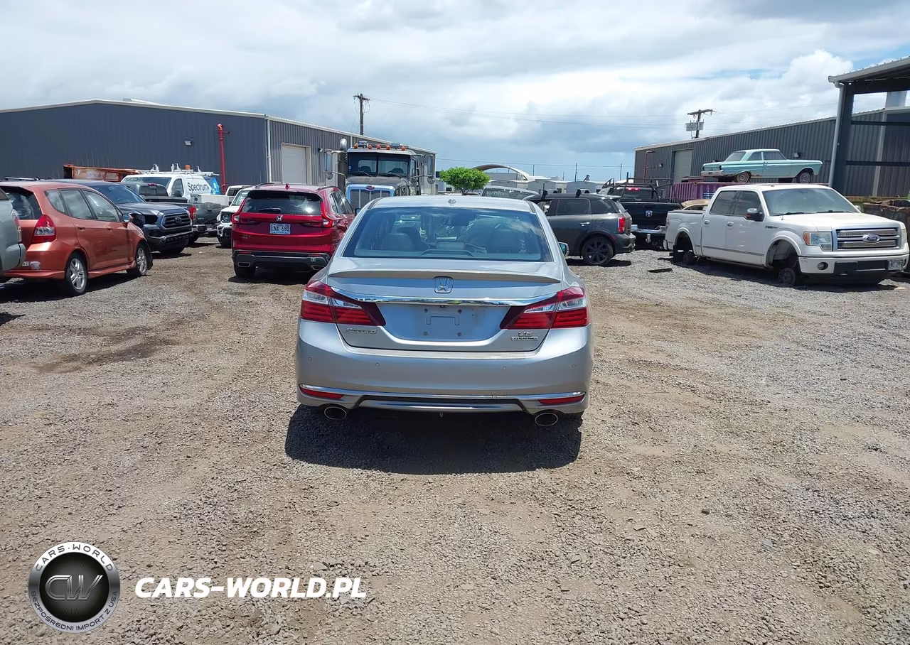 2016 Honda Accord Touring VIN:1HGCR3F91GA022881 - 16