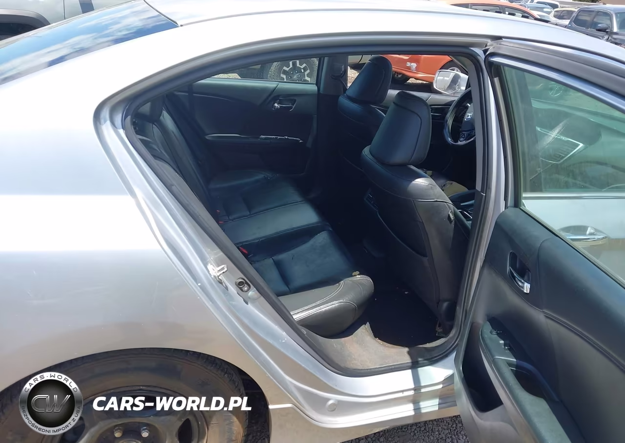 2016 Honda Accord Touring VIN:1HGCR3F91GA022881 - 8