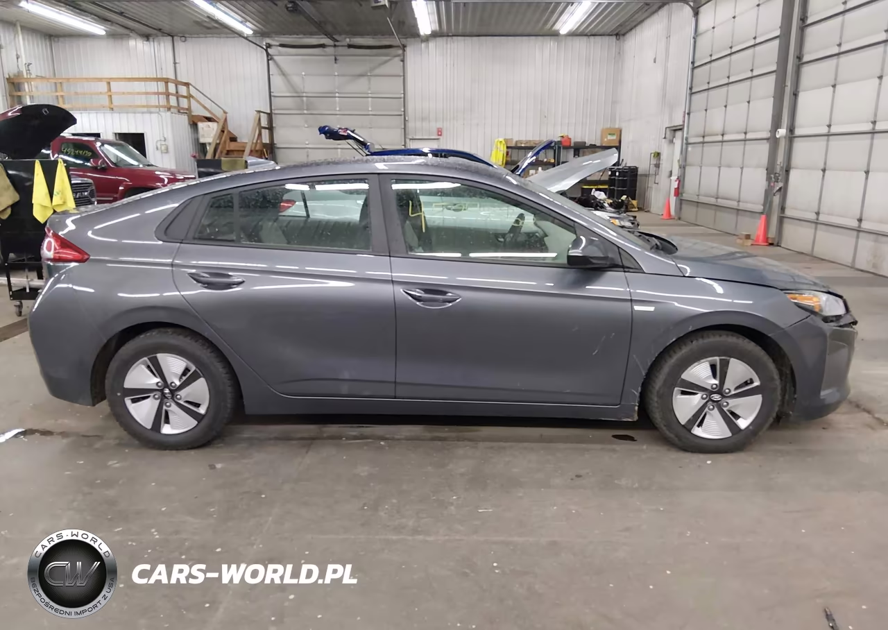 2017 Hyundai Ioniq Hybrid Blue VIN:KMHC65LC2HU023536 - 14