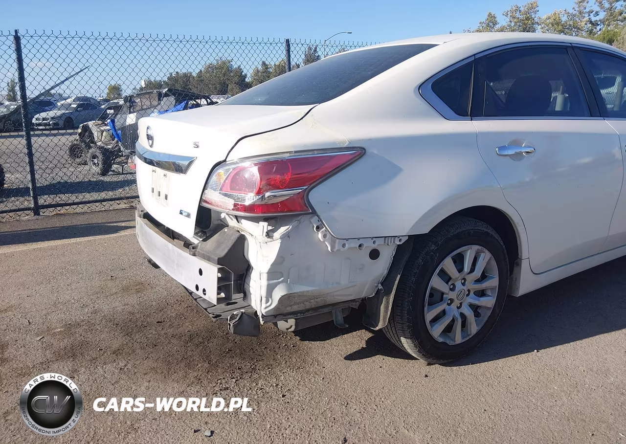 2014 Nissan Altima 2.5 S VIN:1N4AL3AP7EN210345 - 19