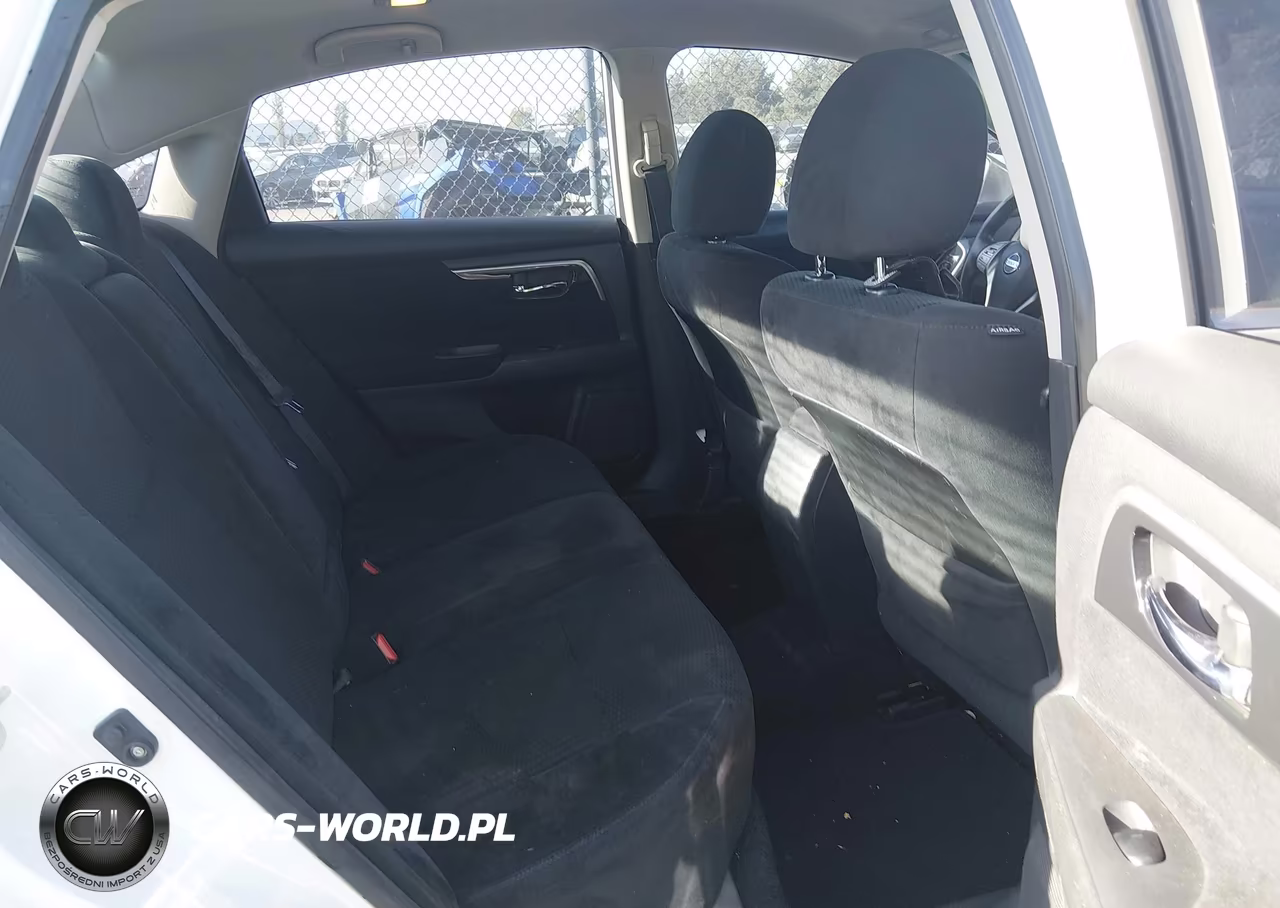 2014 Nissan Altima 2.5 S VIN:1N4AL3AP7EN210345 - 8