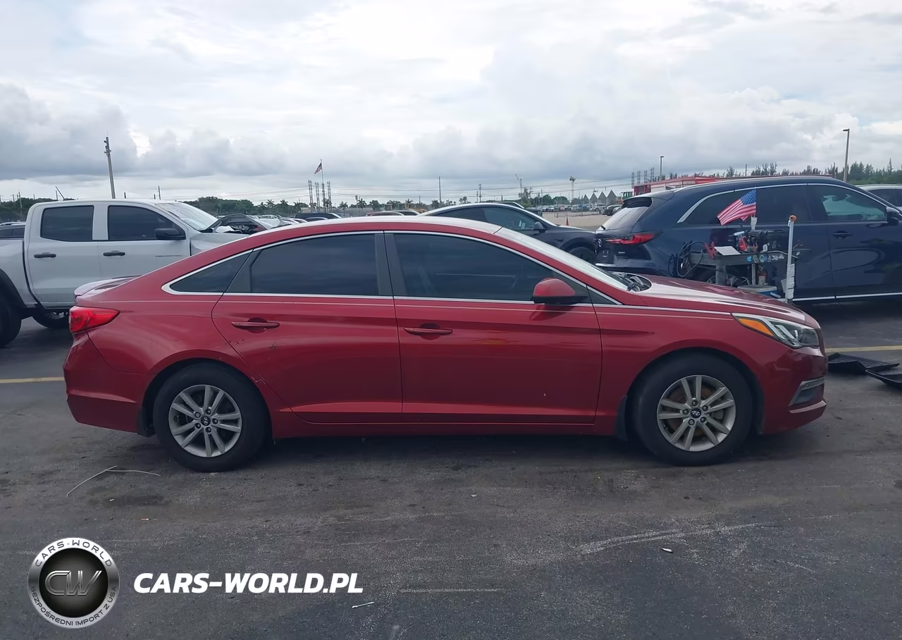 2015 Hyundai Sonata Se VIN:5NPE24AF9FH227483 - 13