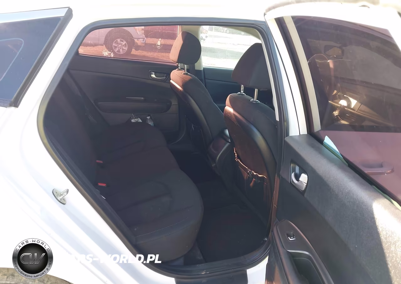 2018 Kia Optima Lx VIN:5XXGT4L34JG244897 - 8