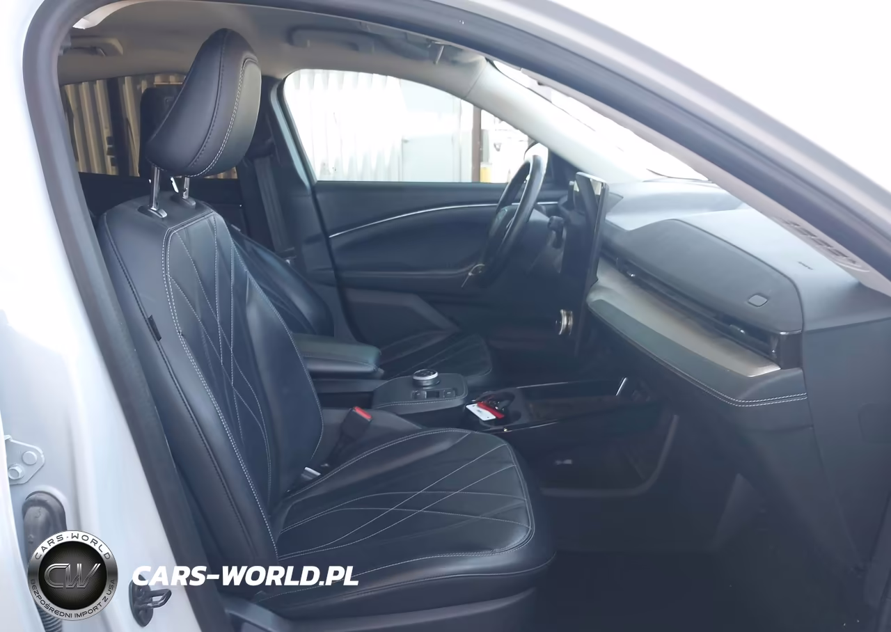 2022 Ford Mustang Mach-E Select VIN:3FMTK1RM6NMA17856 - 5