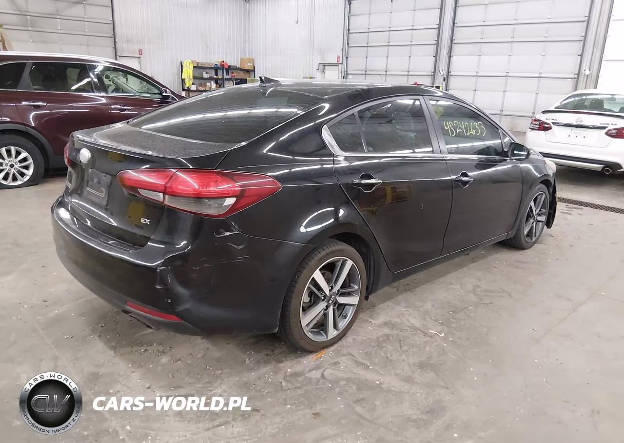 2017 Kia Forte Ex VIN:3KPFN4A80HE090633 - 4