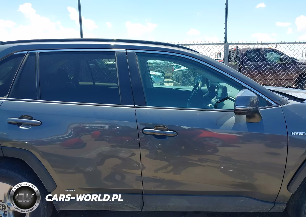 2020 Toyota Rav4 Hybrid Le VIN:2T3MWRFV7LW080405 - 13