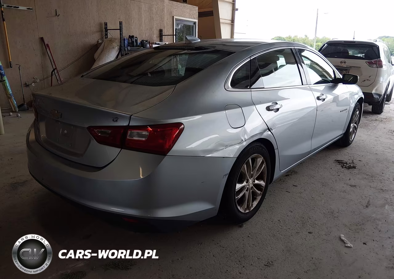 2018 Chevrolet Malibu Lt VIN:1G1ZD5ST8JF135251 - 4