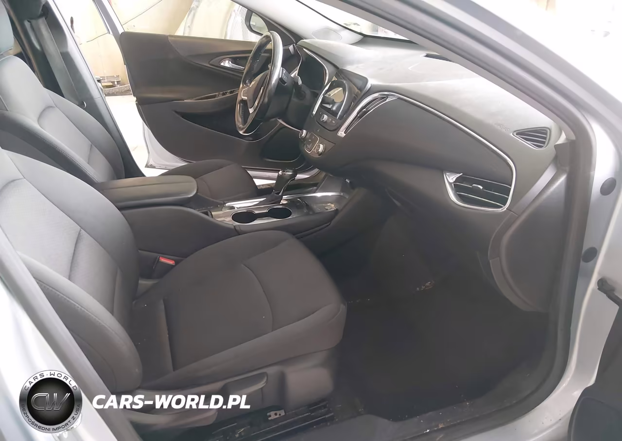 2018 Chevrolet Malibu Lt VIN:1G1ZD5ST8JF135251 - 5