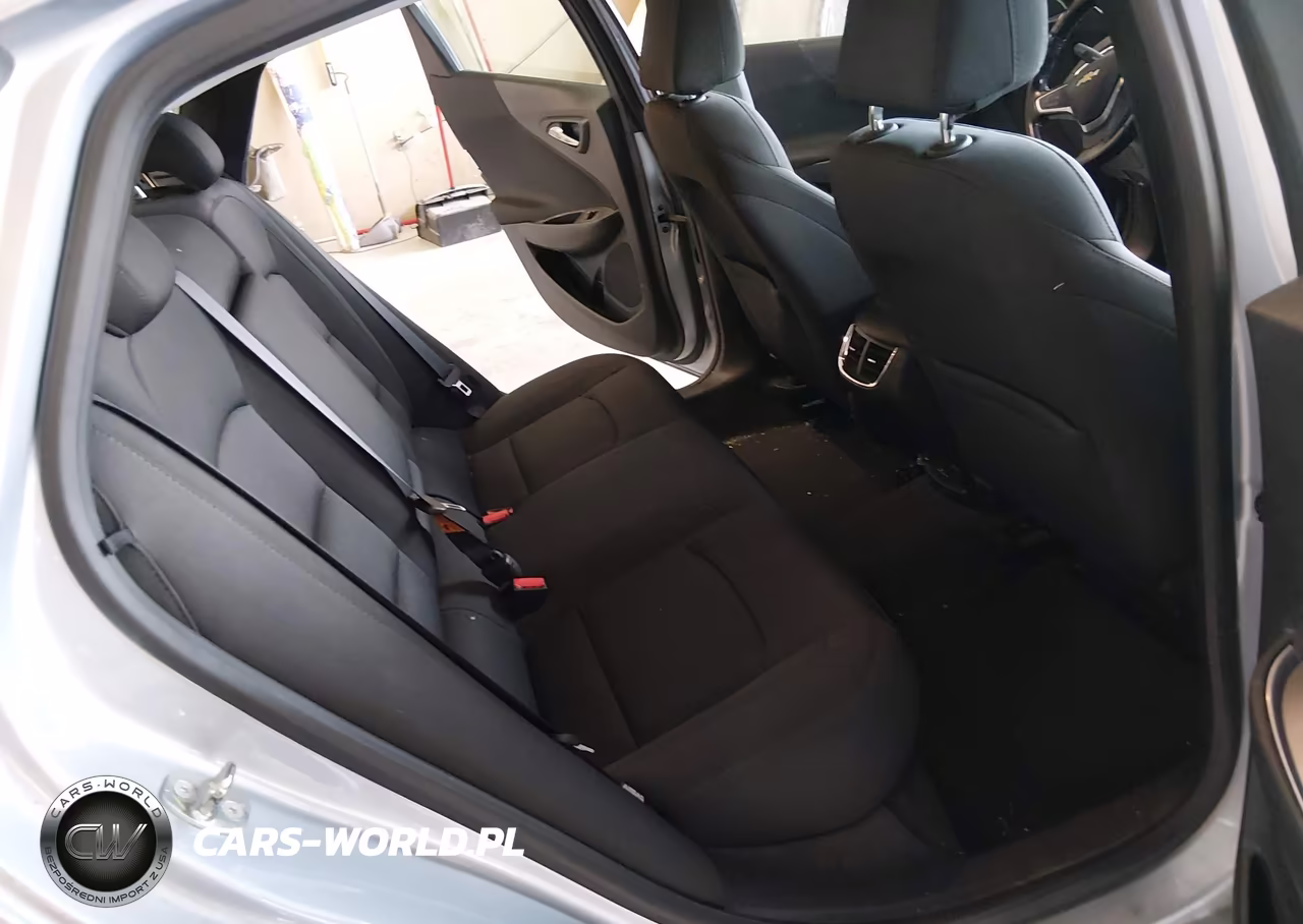 2018 Chevrolet Malibu Lt VIN:1G1ZD5ST8JF135251 - 8