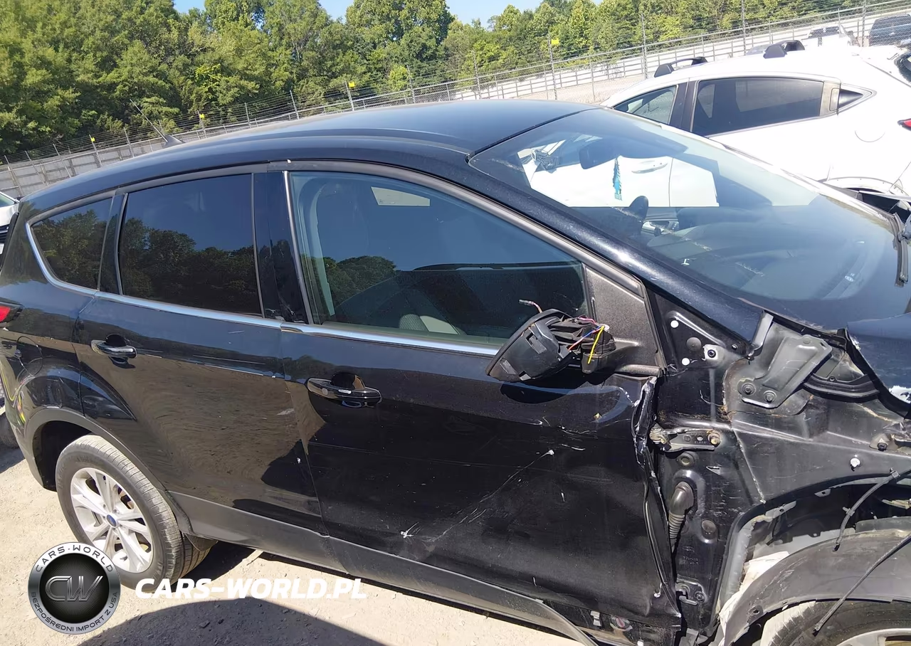 2019 Ford Escape Se VIN:1FMCU9GD4KUB24066 - 13