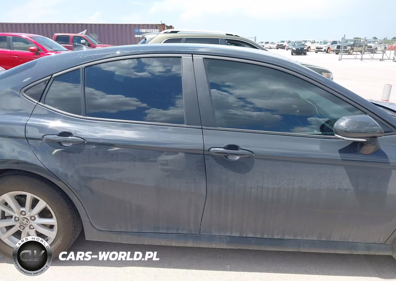 2025 Toyota Camry Le VIN:4T1DAACK9SU615798 - 13