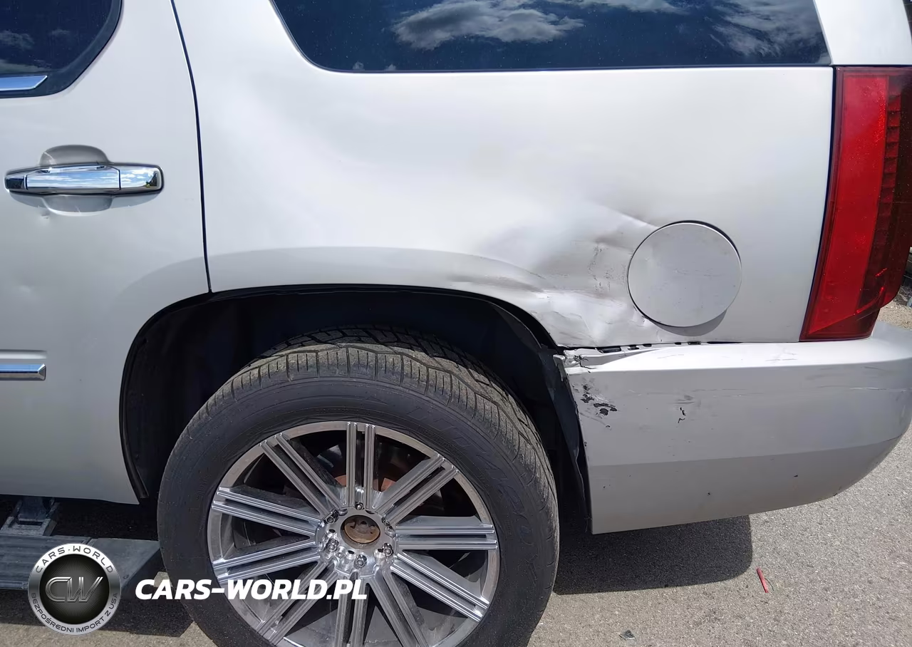 2007 Cadillac Escalade Standard VIN:1GYFK63877R336625 - 6