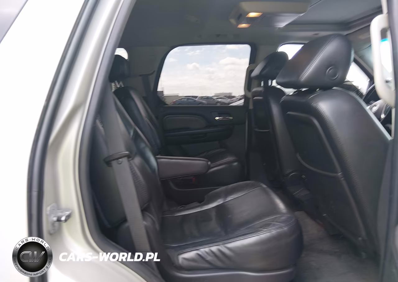 2007 Cadillac Escalade Standard VIN:1GYFK63877R336625 - 8