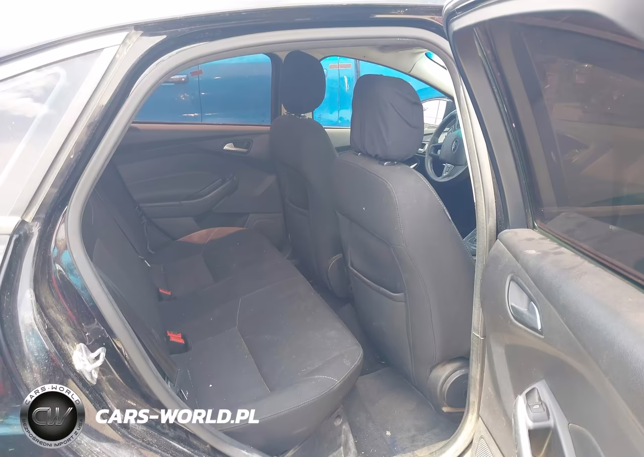 2016 Ford Focus Se VIN:1FADP3F29GL263724 - 8