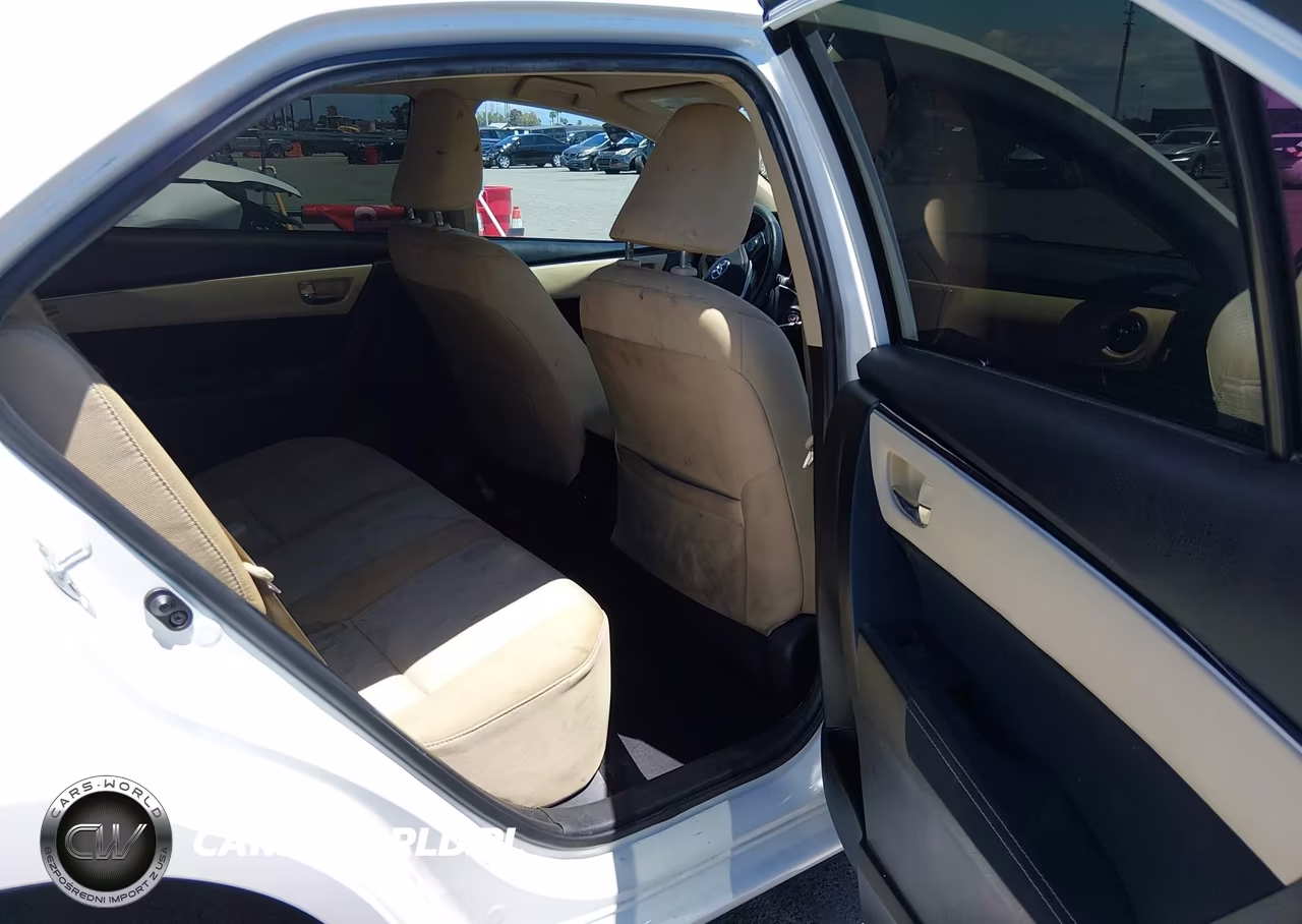 2017 Toyota Corolla Le VIN:5YFBURHE7HP722553 - 8