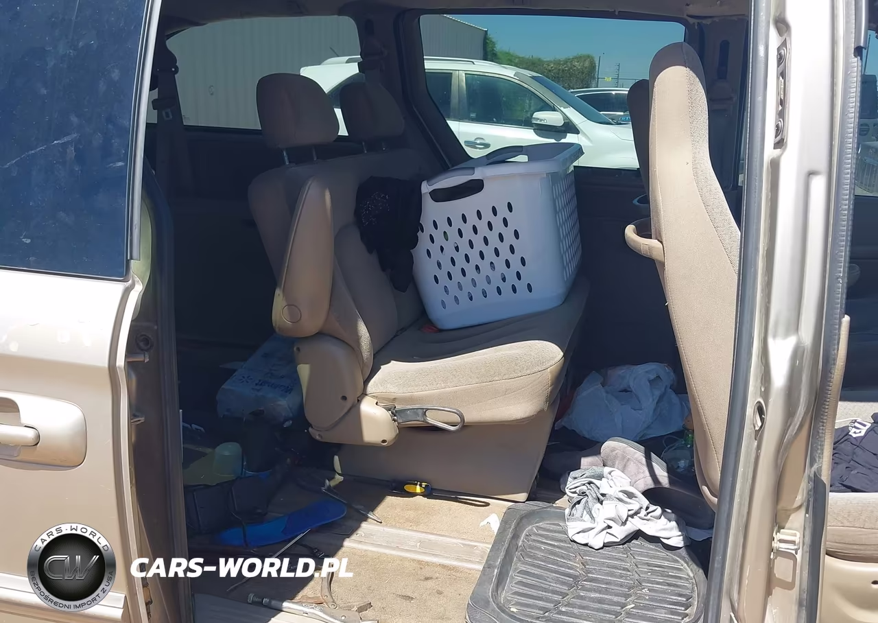 2003 Chrysler Town & Country Lx VIN:2C4GP44313R164986 - 8