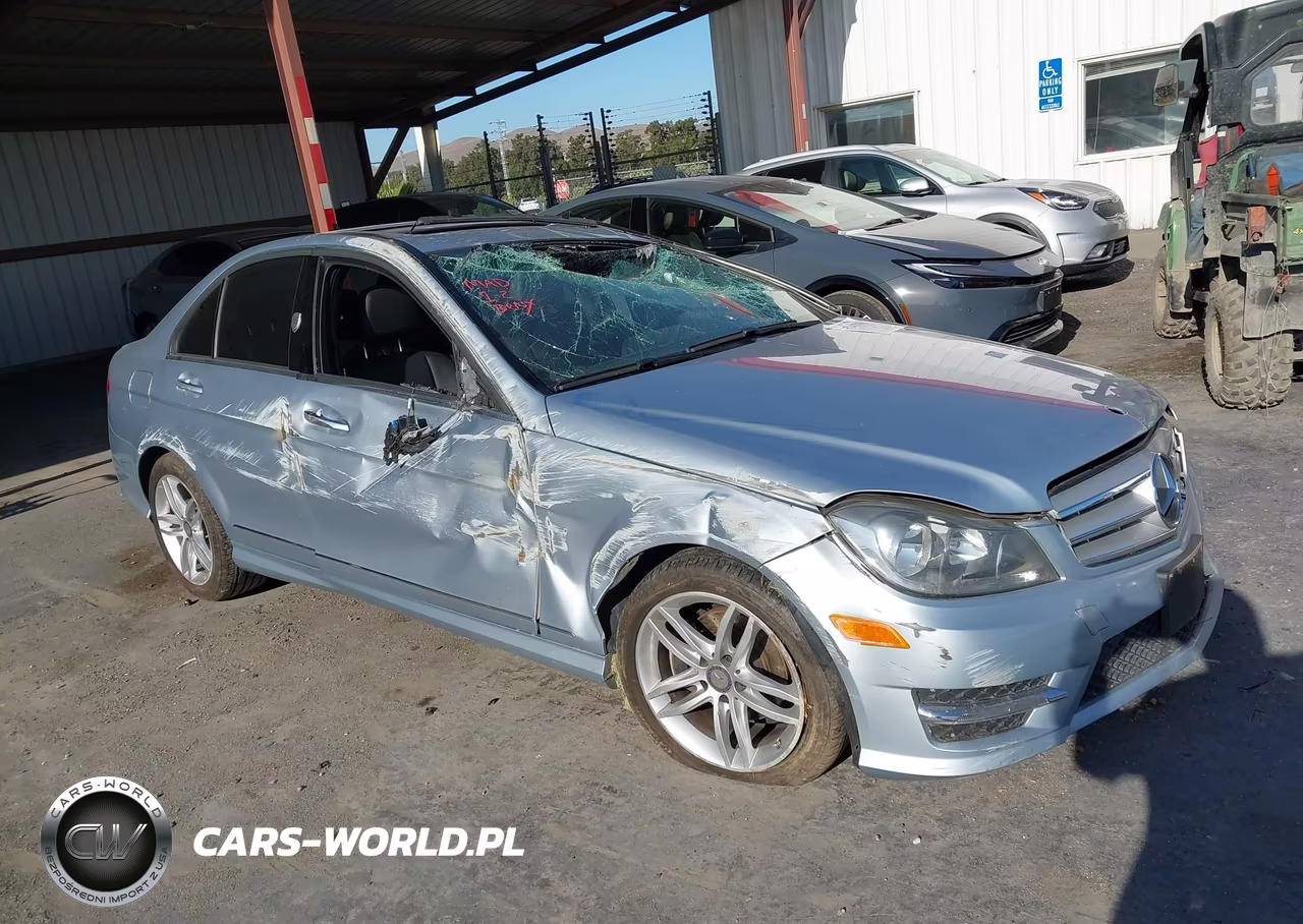 2013 Mercedes-Benz C 250 Sport