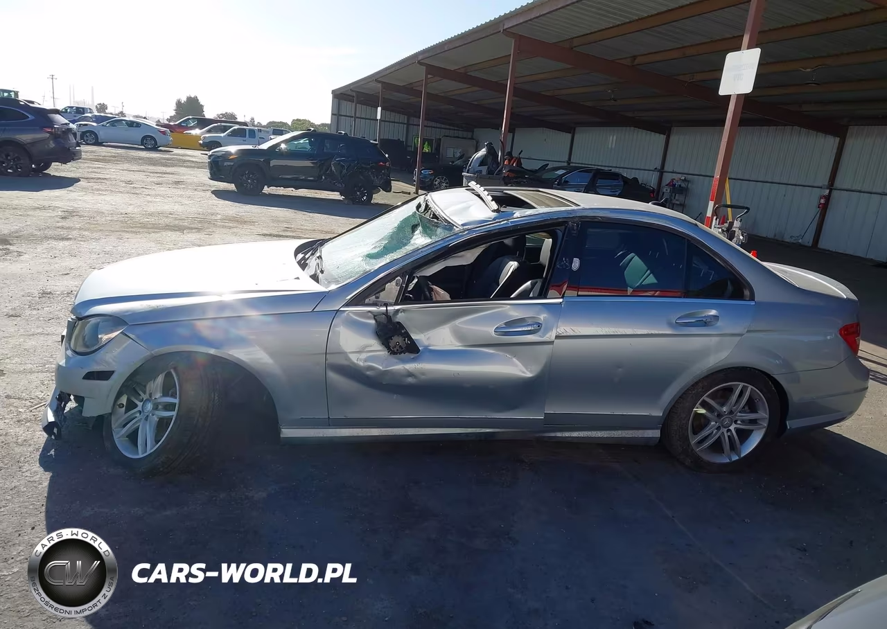 2013 Mercedes-Benz C 250 Sport VIN:WDDGF4HB8DG128838 - 14