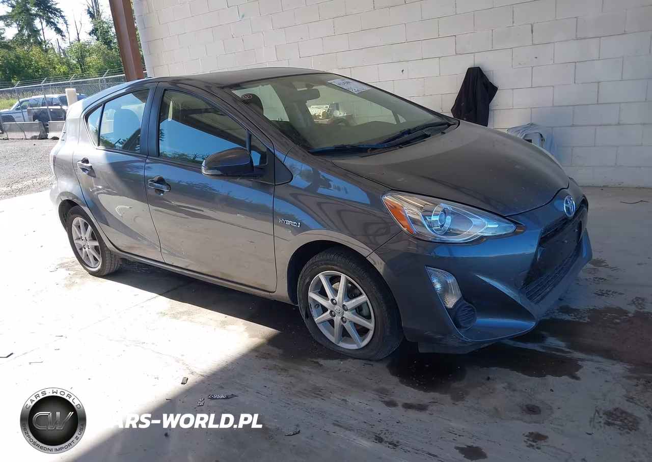 2015 Toyota Prius C Three