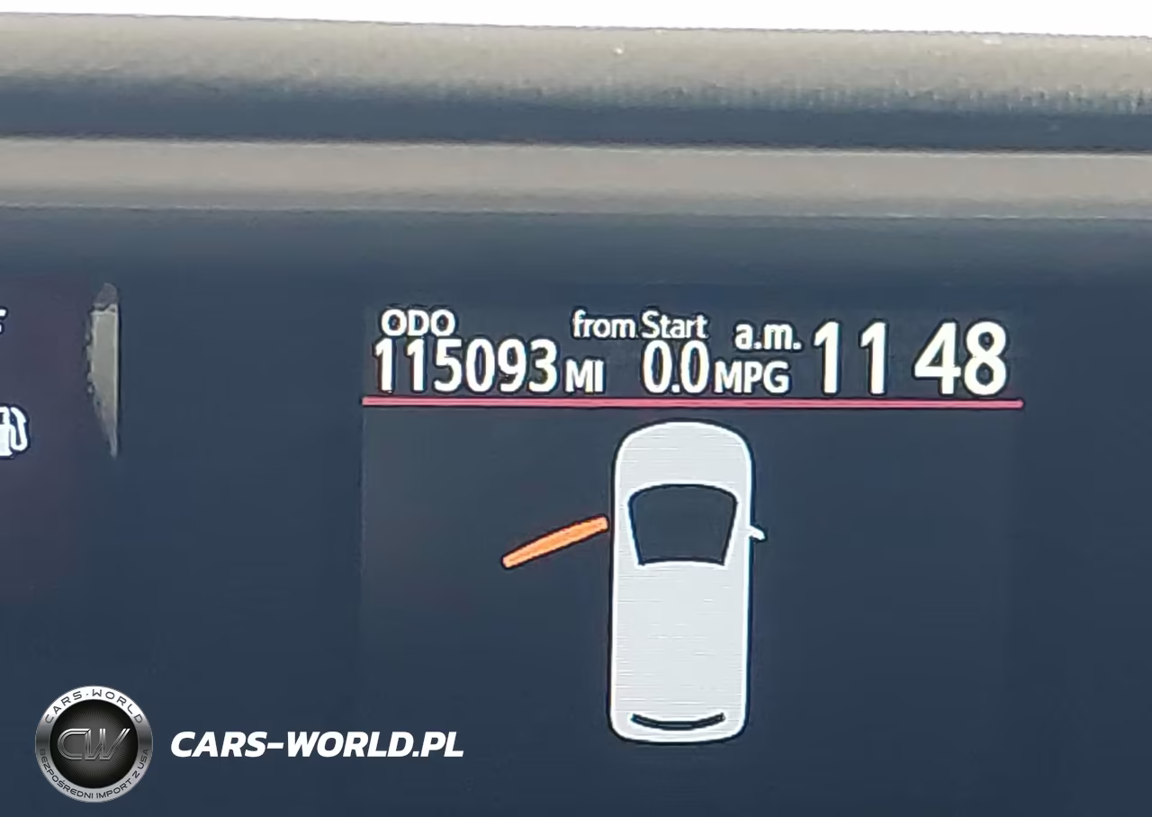2015 Toyota Prius C Three VIN:JTDKDTB34F1105536 - 15