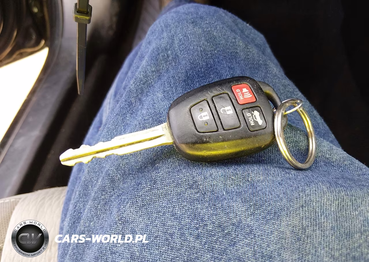 2019 Toyota Corolla Le VIN:5YFBURHE4KP930624 - 11