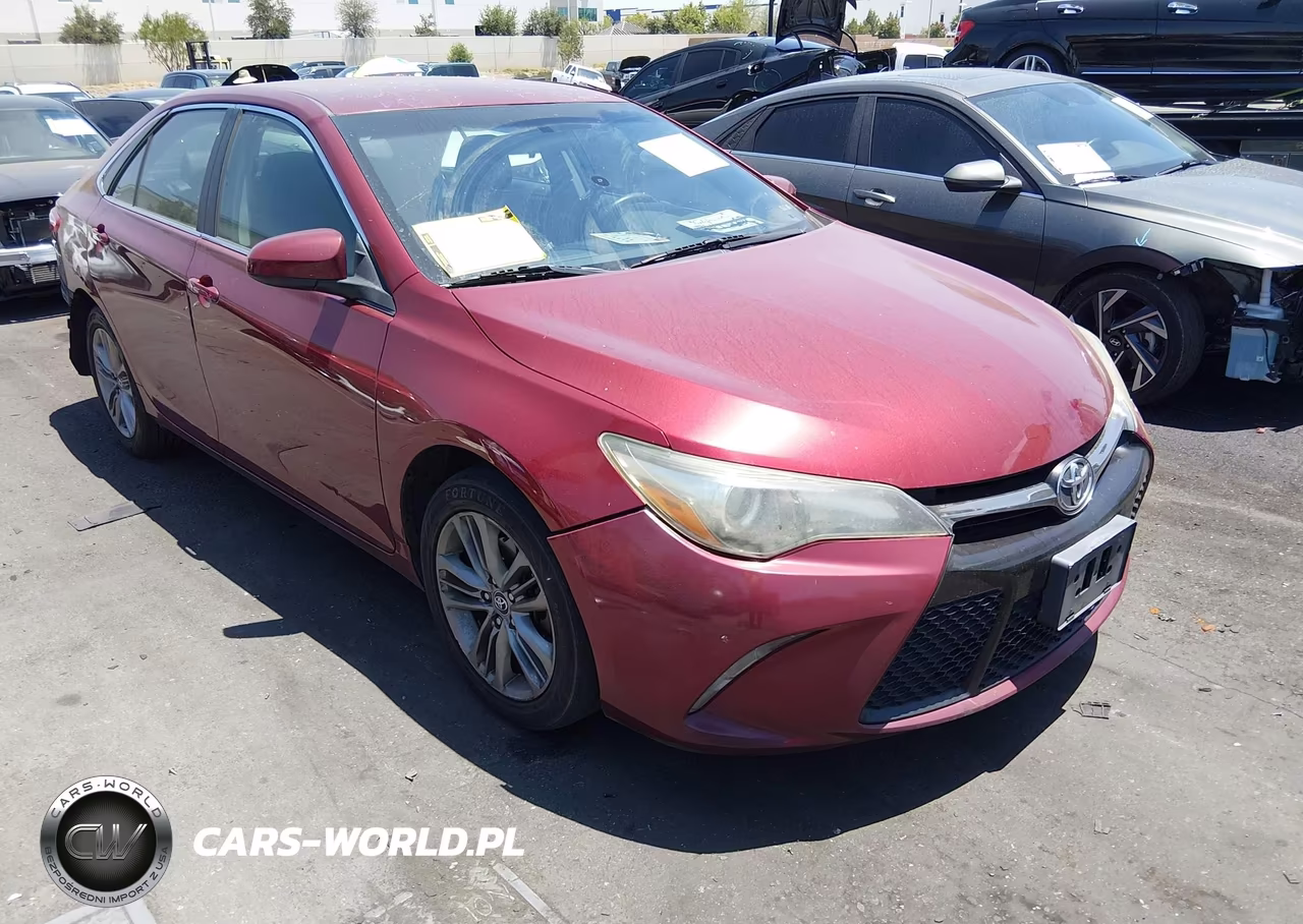 2015 Toyota Camry Se – zdjęcie 1 z 16