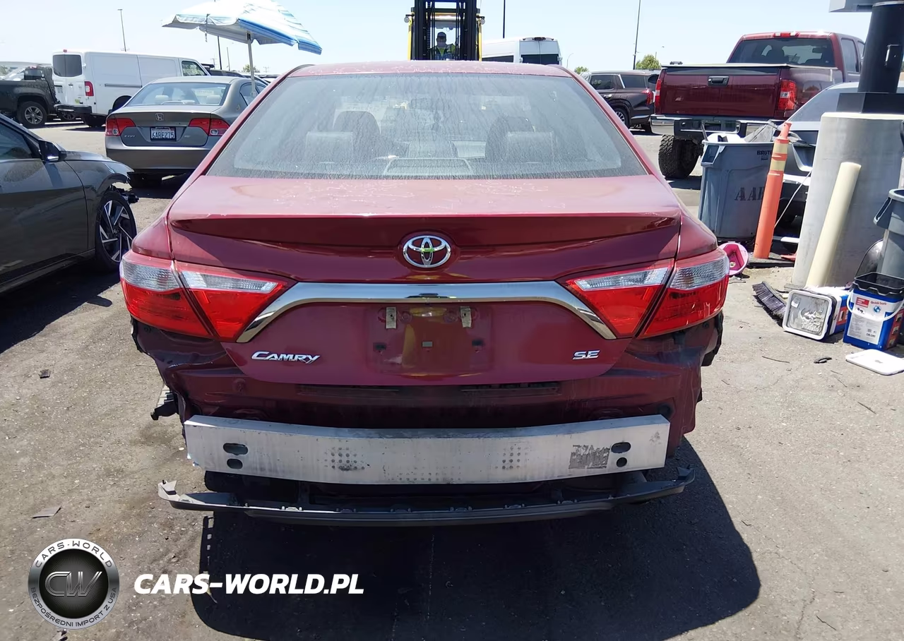 2015 Toyota Camry Se VIN:4T1BF1FK3FU974462 - 16
