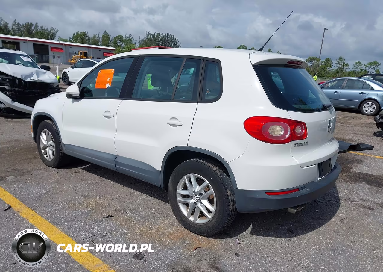2011 Volkswagen Tiguan S VIN:WVGCV7AX1BW541704 - 3