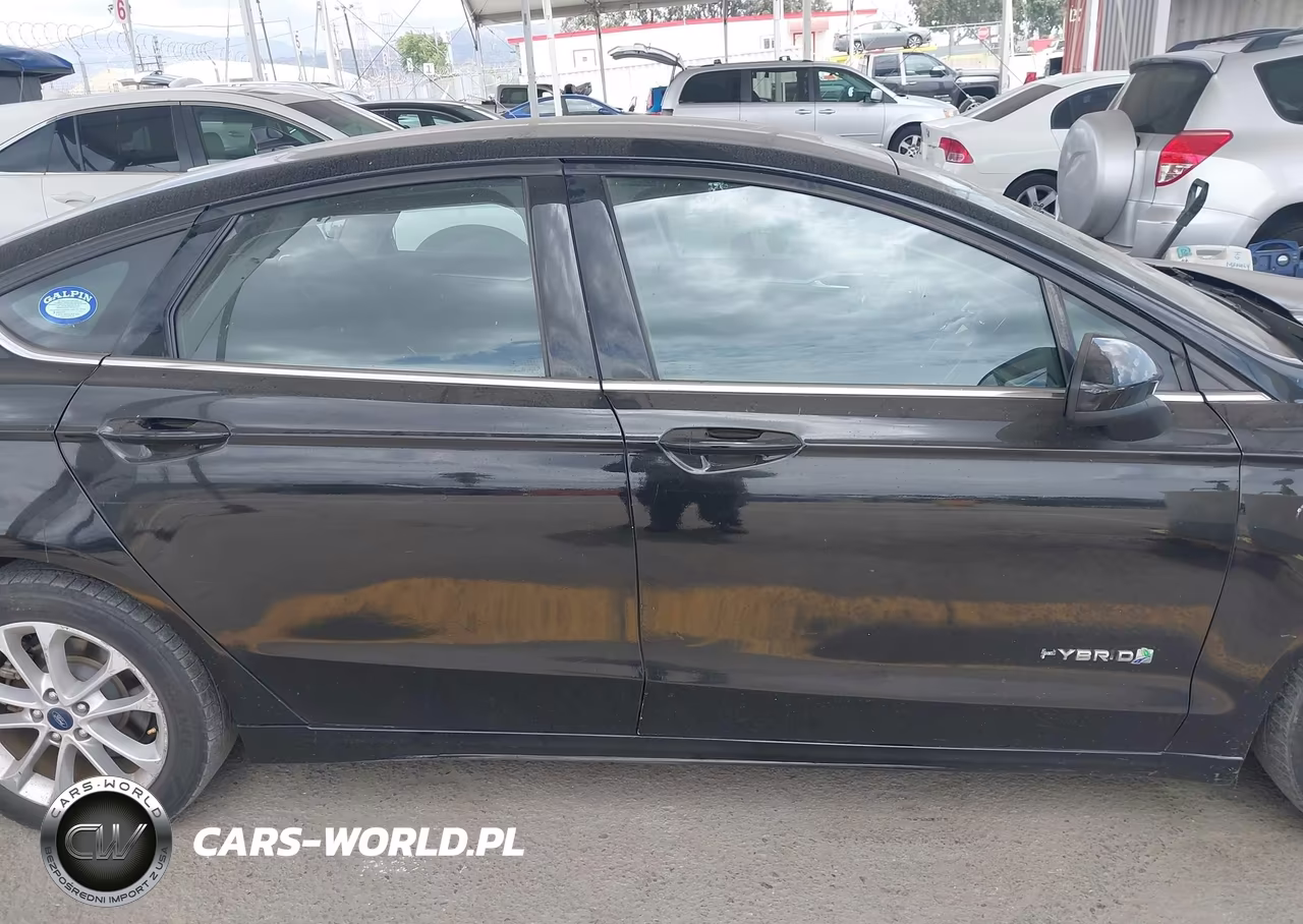 2019 Ford Fusion Hybrid Se VIN:3FA6P0LU5KR174322 - 13