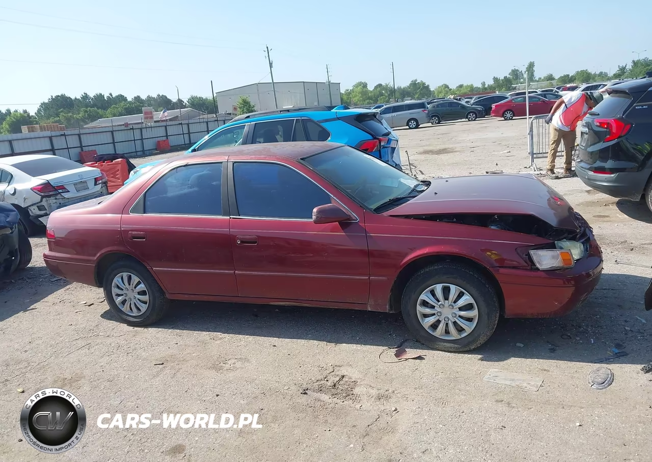 1999 Toyota Camry Le VIN:JT2BG22K4X0289269 - 13
