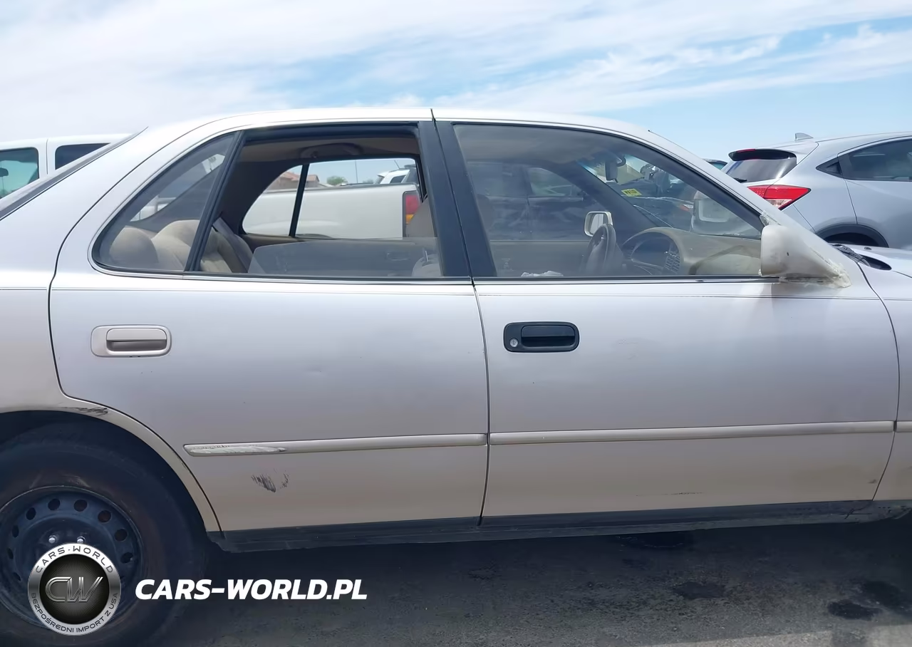 1995 Toyota Camry Le VIN:4T1SK12E2SU598973 - 14