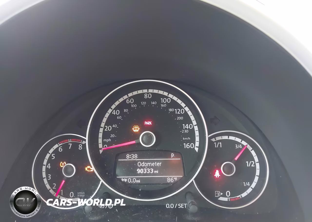 2013 Volkswagen Beetle 2.0T Turbo VIN:3VWV67AT2DM616403 - 7