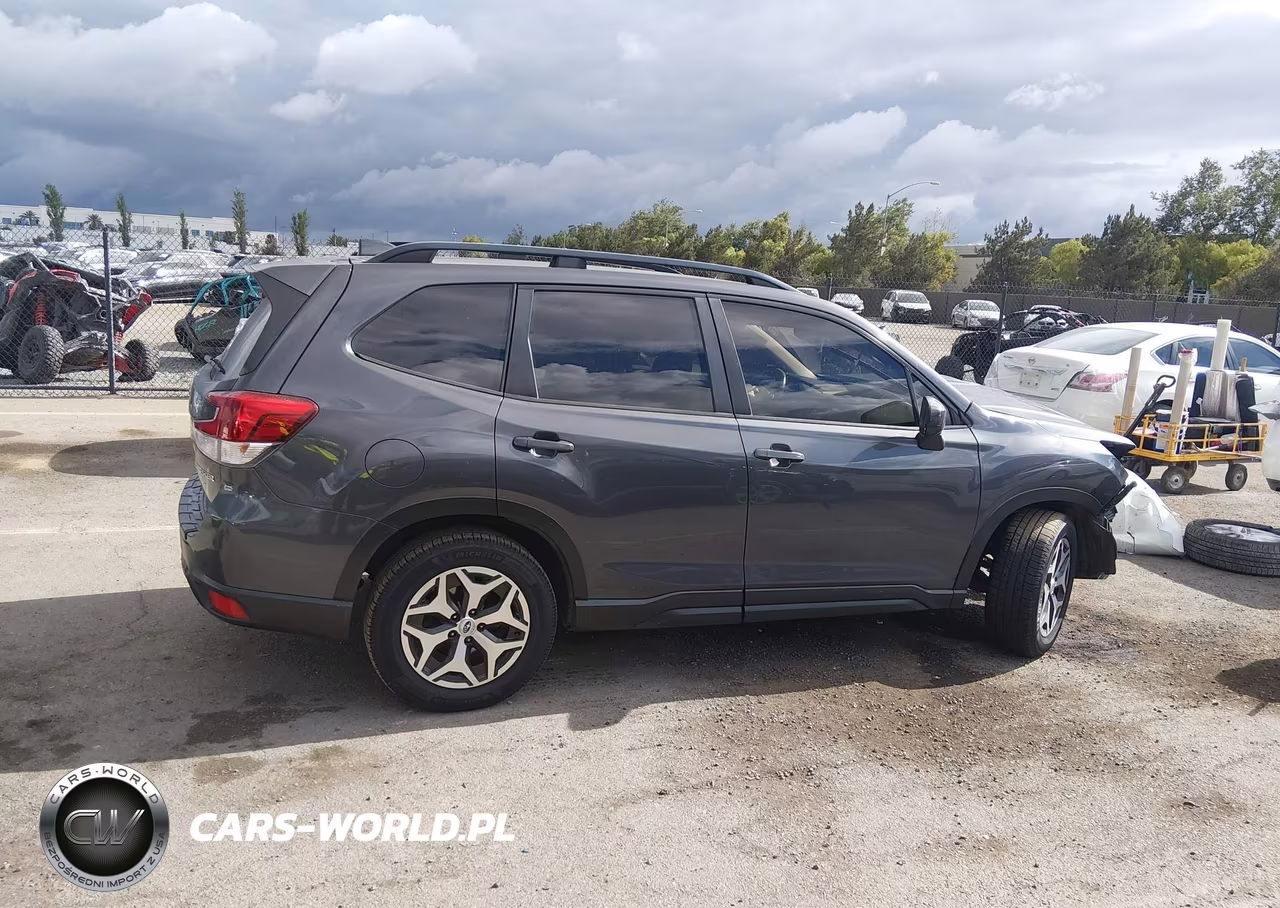 2021 Subaru Forester Premium VIN:JF2SKAJC8MH481318 - 14