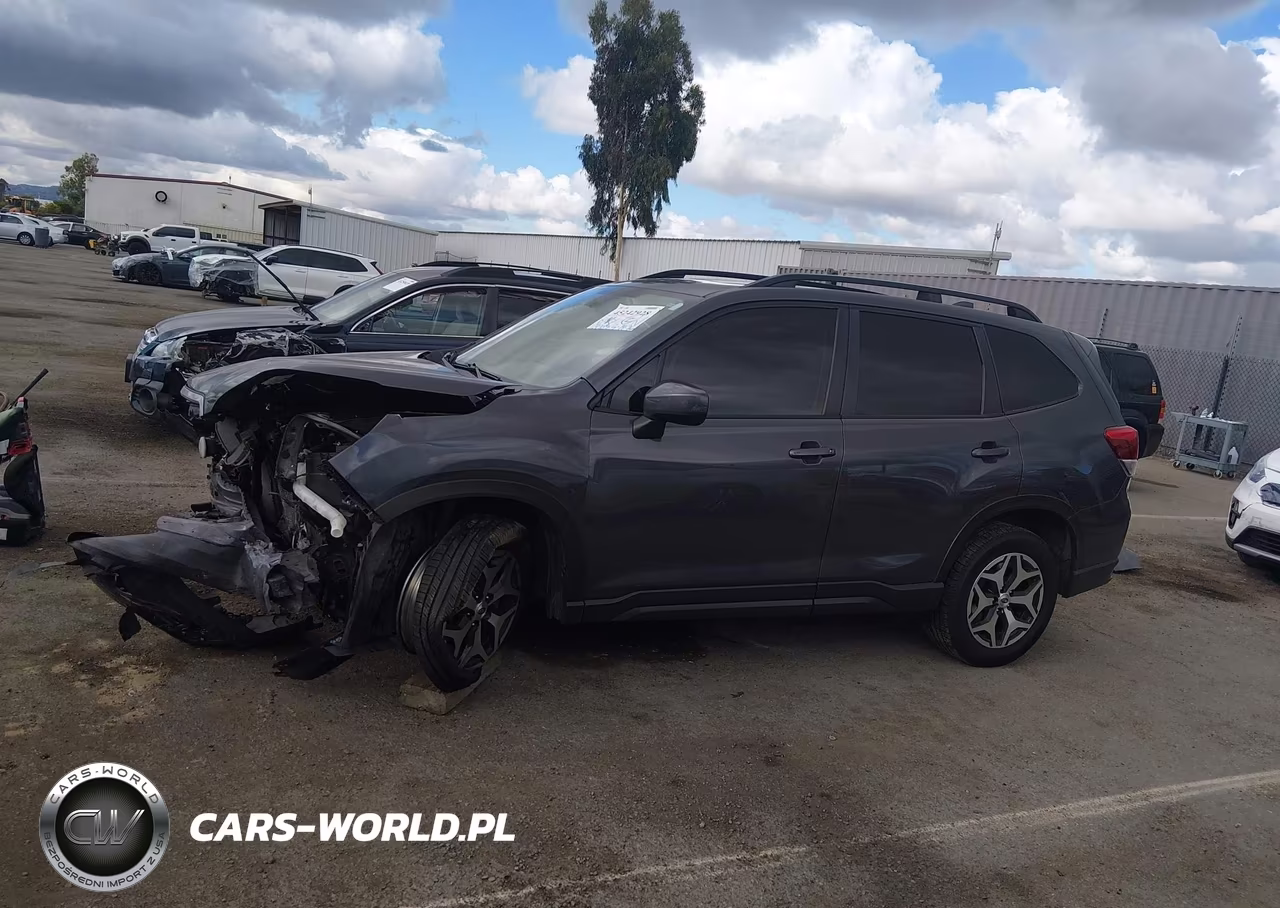 2021 Subaru Forester Premium VIN:JF2SKAJC8MH481318 - 15