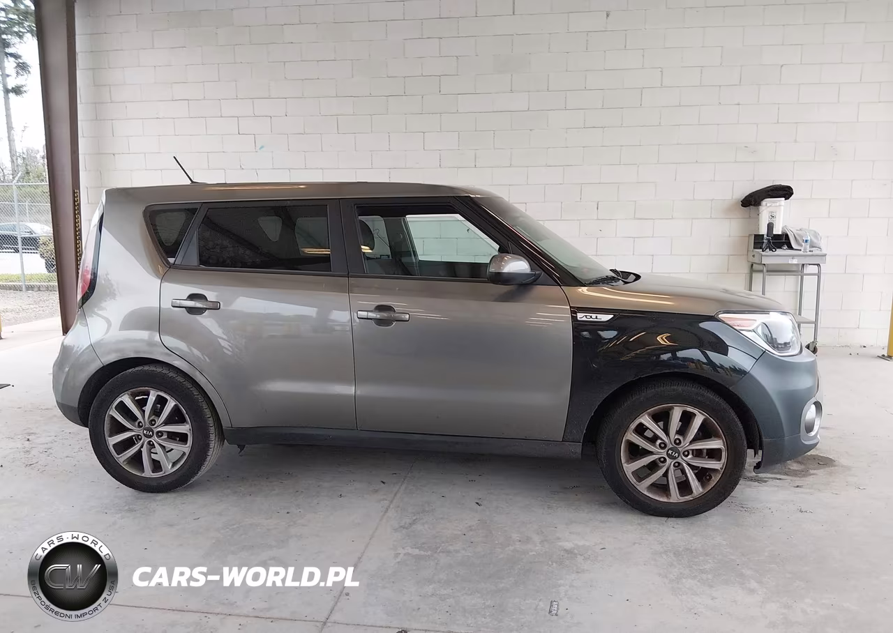 2017 Kia Soul + VIN:KNDJP3A51H7477907 - 13