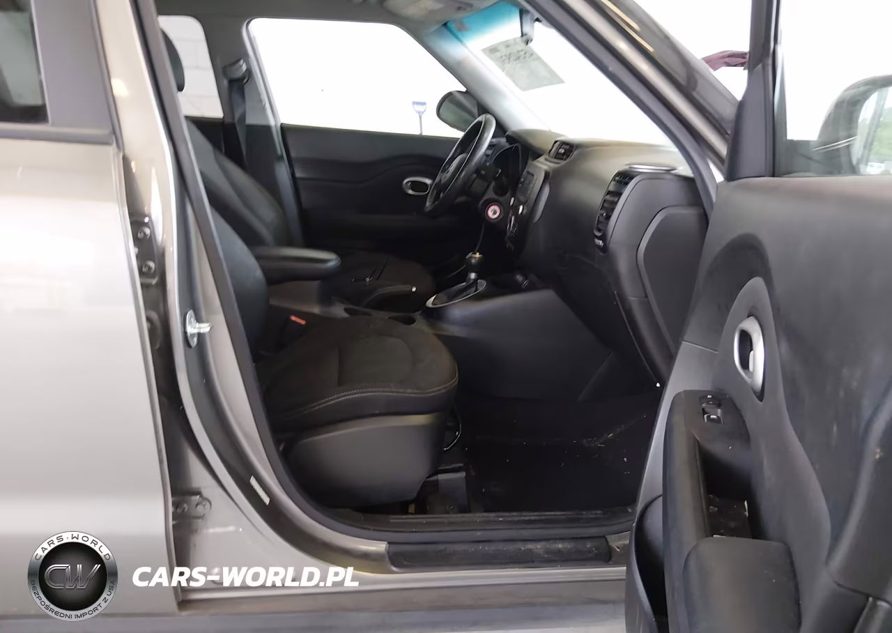 2017 Kia Soul + VIN:KNDJP3A51H7477907 - 5