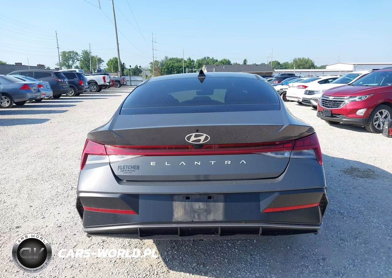 2024 Hyundai Elantra Sel VIN:KMHLS4DG0RU680697 - 15