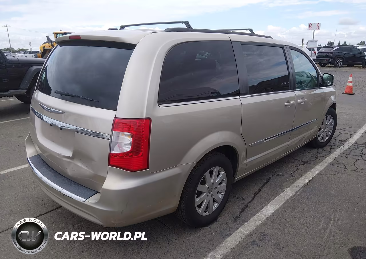 2014 Chrysler Town & Country Touring VIN:2C4RC1BG3ER307092 - 4
