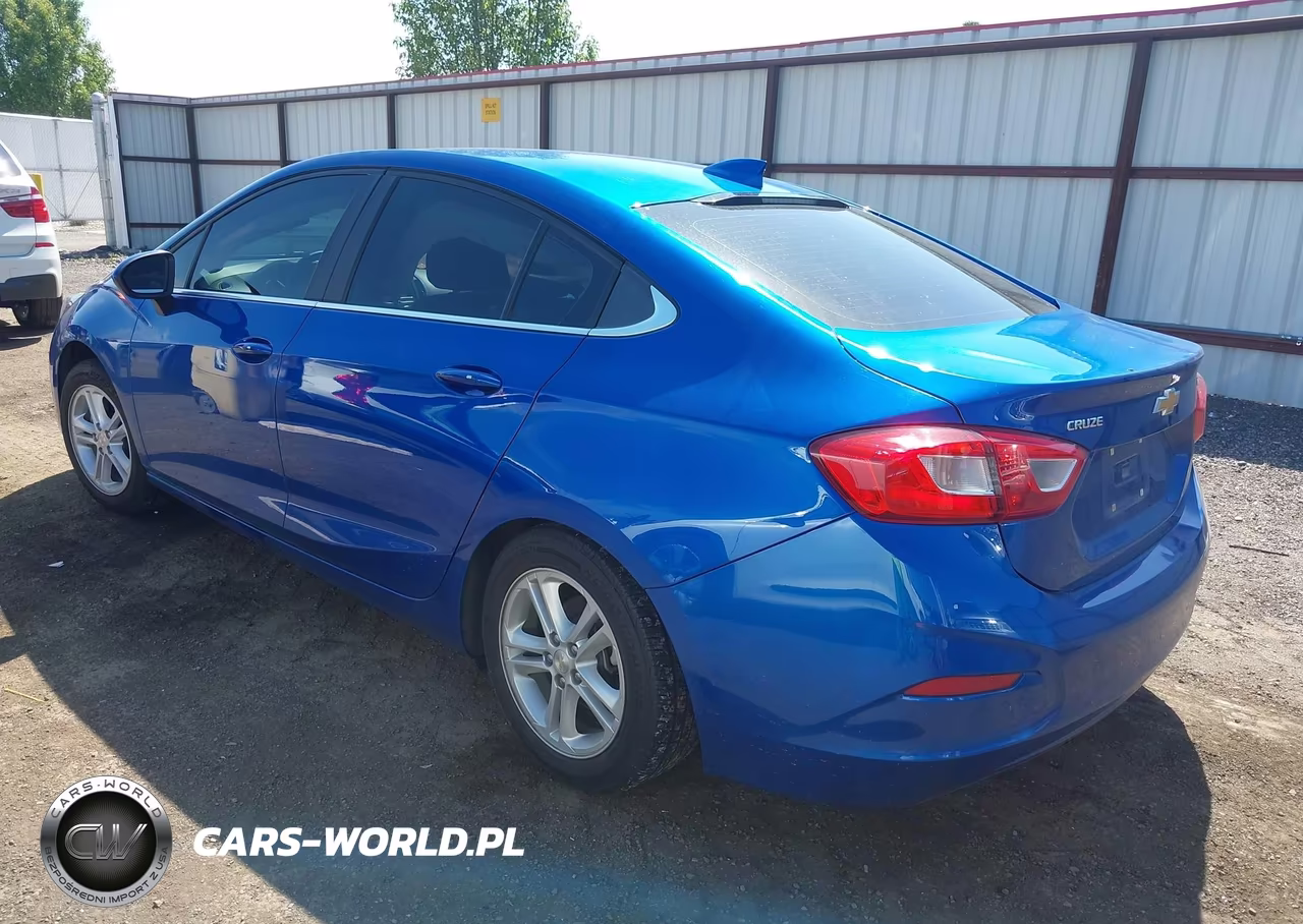 2018 Chevrolet Cruze Lt Auto VIN:1G1BE5SM2J7224752 - 3