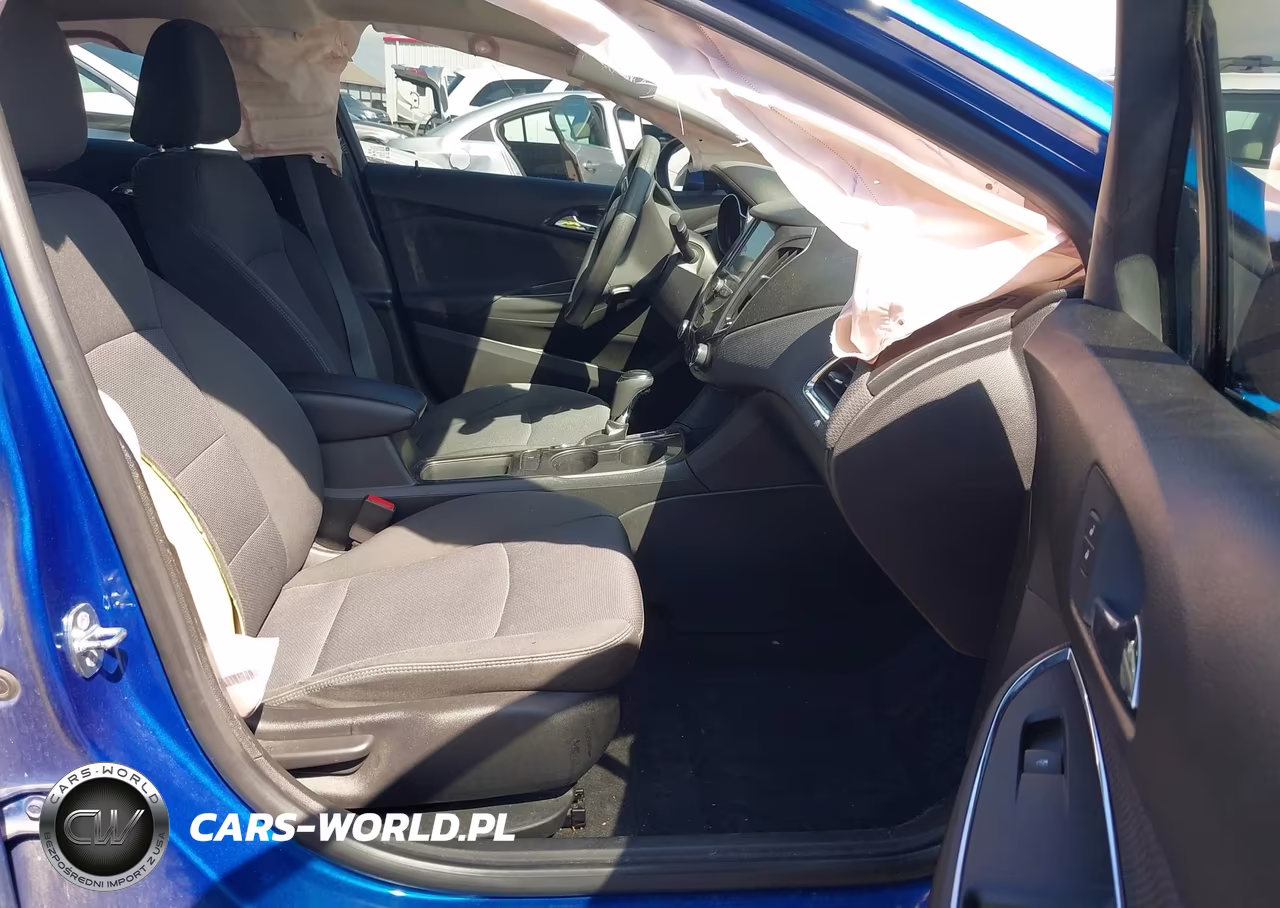 2018 Chevrolet Cruze Lt Auto VIN:1G1BE5SM2J7224752 - 5